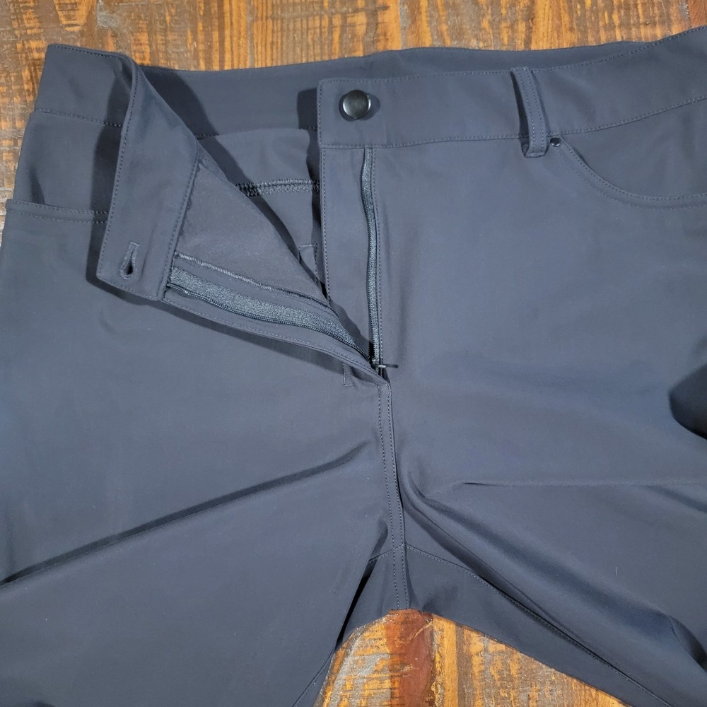 Lululemon City Sleek Slim-Fit 5 Pocket High-Rise Pant Women's 33 Black Athletic - Picture 8 of 8